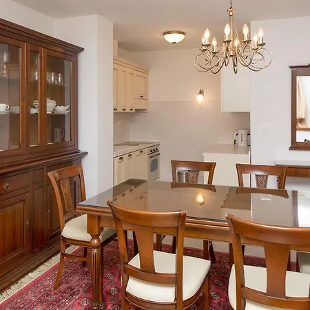 Old Town Three Bedroom Apartment Asti Mande 1