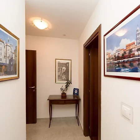 Old Town Three Bedroom Apartment Asti Mande 1