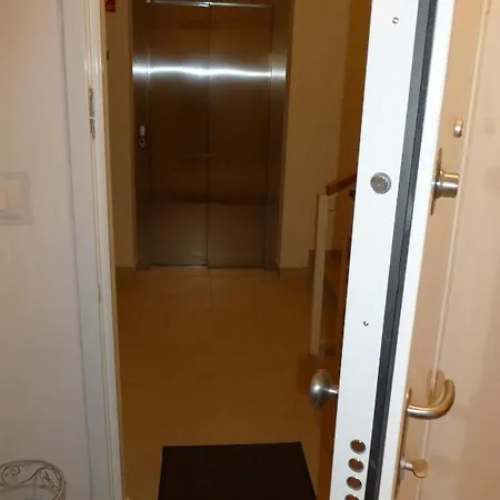 Apartment Old Town Three Bedroom Apartment Asti Mande 1 Split