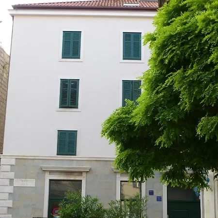 Old Town Three Bedroom Apartment Asti Mande 1 Apartment
