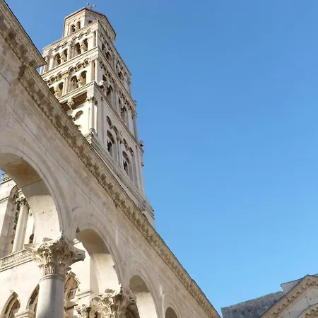 Old Town Three Bedroom Apartment Asti Mande 1 Apartment *