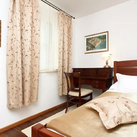 Old Town Three Bedroom Apartment Asti Mande 1 Apartment