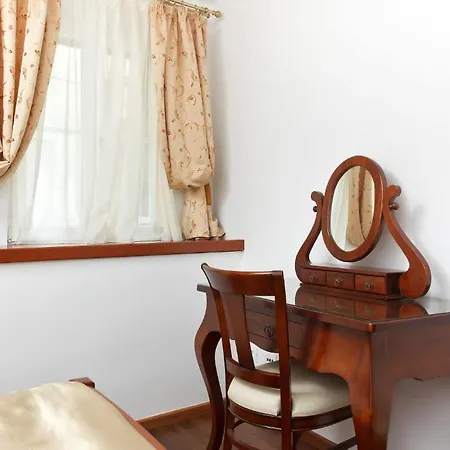 Old Town Three Bedroom Apartment Asti Mande 1